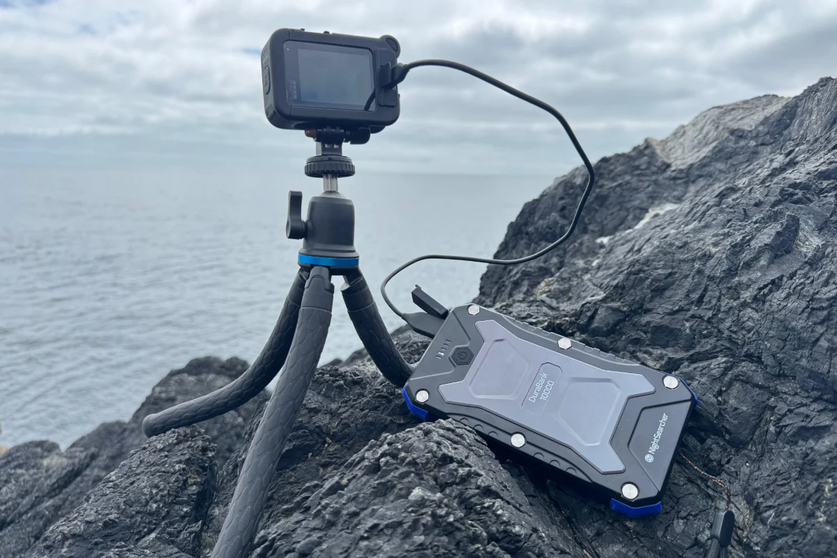 DuraBank 10000 | 10000mAh | Rugged Wireless Charging Power Bank - Image 7