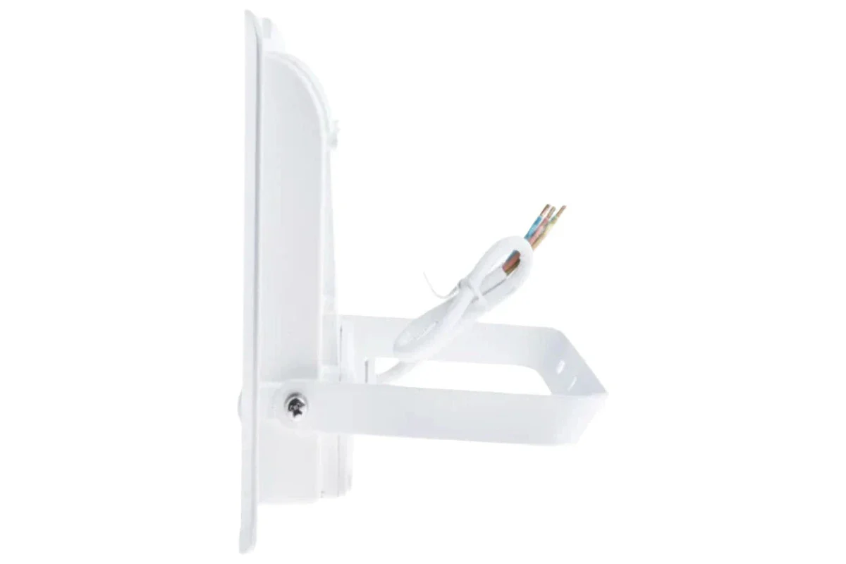FastStar 10 | 800 Lumens | 10W | AC Powered Floodlight - Image 3