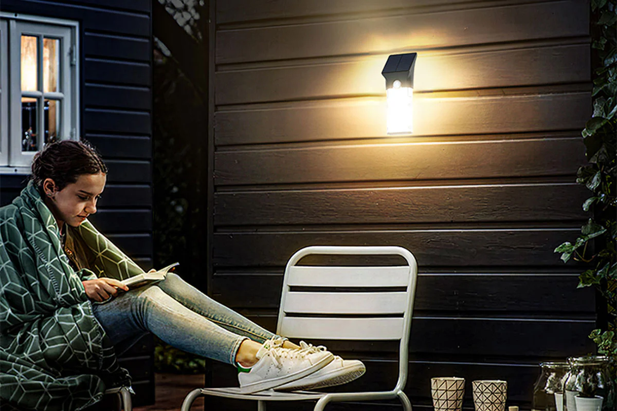 NexSun 2 in 1 | 1000 Lumens | Solar Wall light with Detachable Light - Image 3
