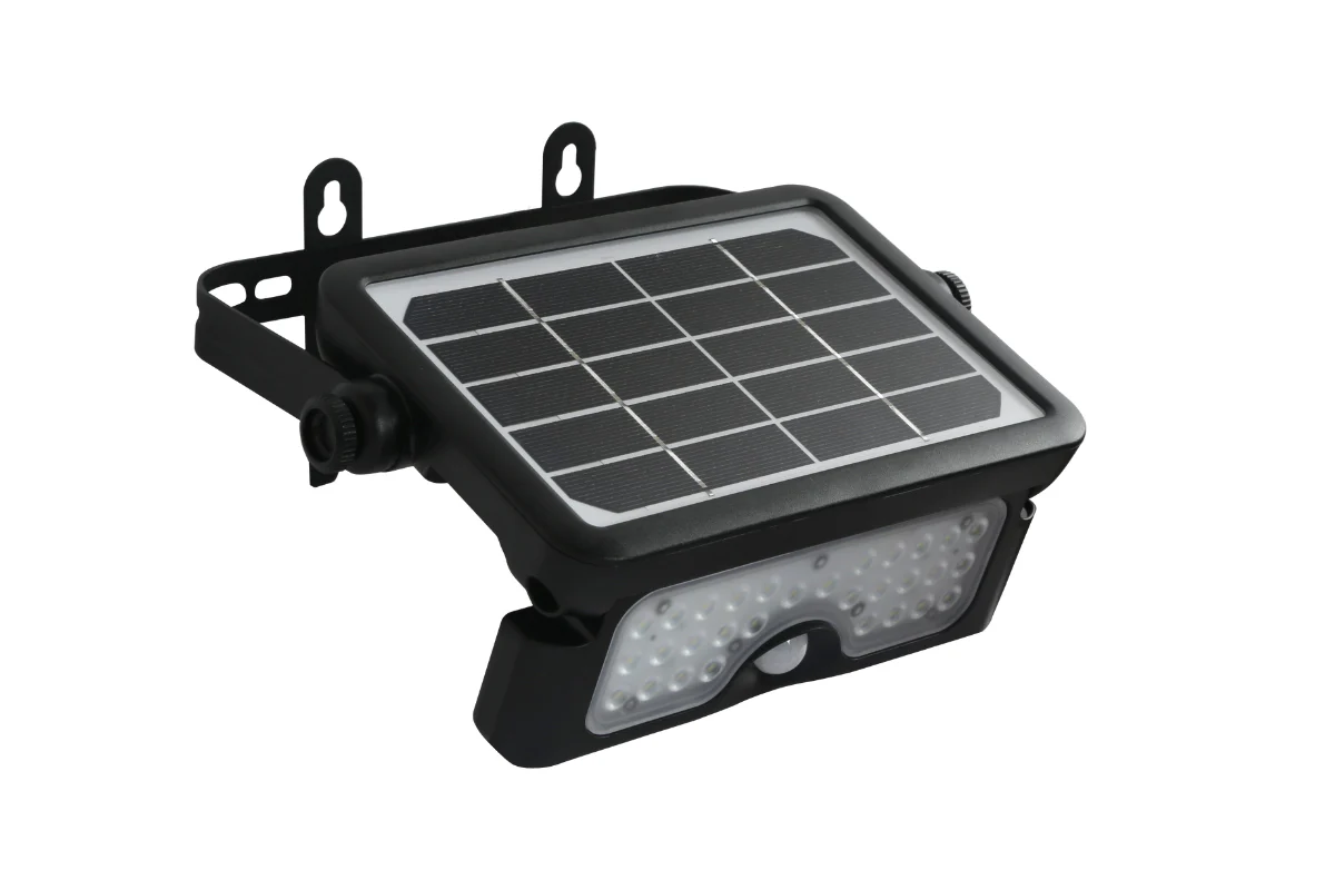 NexSun Blackthorn | 550 Lumens | Multi-Use Solar Area Light - Image 5