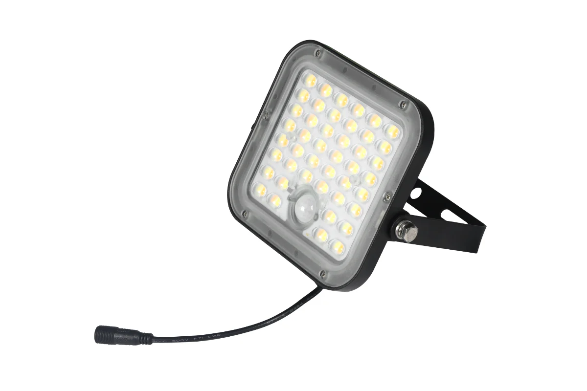 NexSun Cypress | 1500 Lumens | Compact Solar Powered Area Light - Image 4