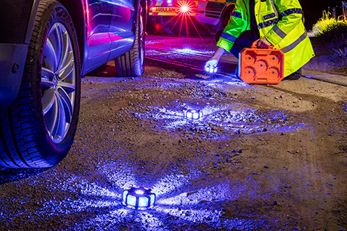 Pulsar NavStar | 360º Illumination | Rechargeable Hazard Warning Lights (Set of 10) - Image 2