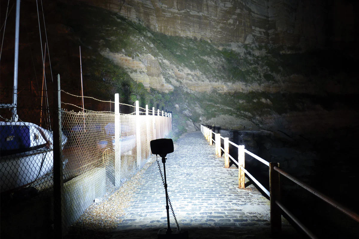 Solaris Lite 20K - 20000 Lumens | 22Ah Area Floodlight with SLA Battery - Image 5