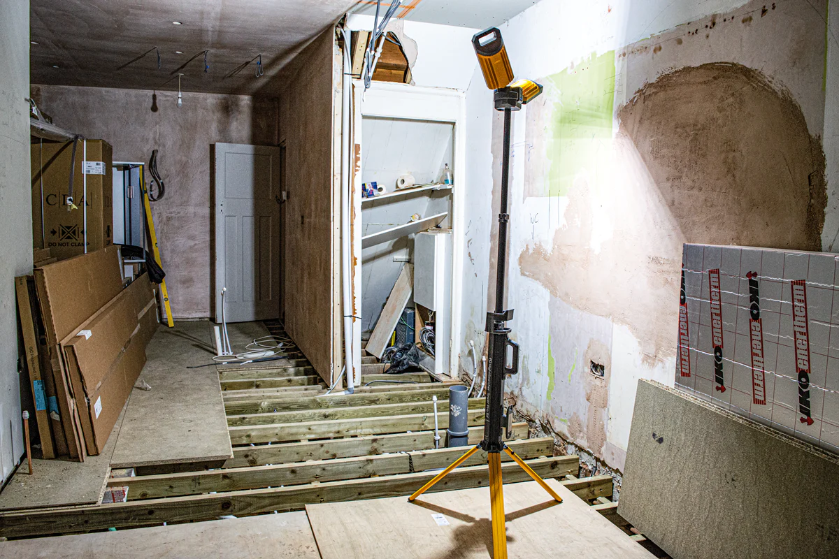 Tower Pro 5K | 5000 Lumens | Hybrid (Rechargeable + AC) Work Light - Image 2