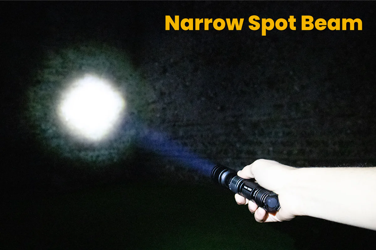 Tracker 1000 Zoom | 1000 Lumen Adjustable Zoom Spot to Flood Beam, Rechargeable Flashlight - Image 3