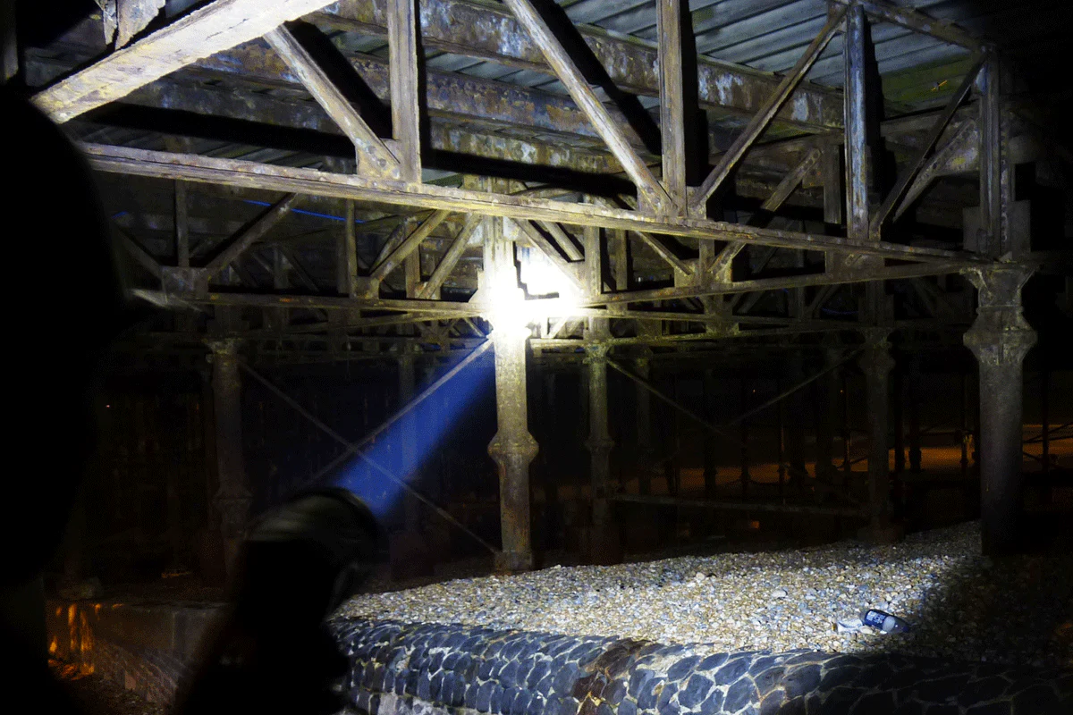 Trigger Pro | 1300 Lumens | Rechargeable Searchlight - Image 2